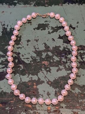 Cultured Freshwater Pearl Choker Necklace - Hand Knotted - Gold Tone Clasp 15.5"